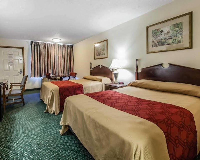 Red Roof Inn Dandridge Esterno foto